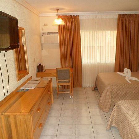 Hotel La Quinta La Ceiba Luaran gambar
