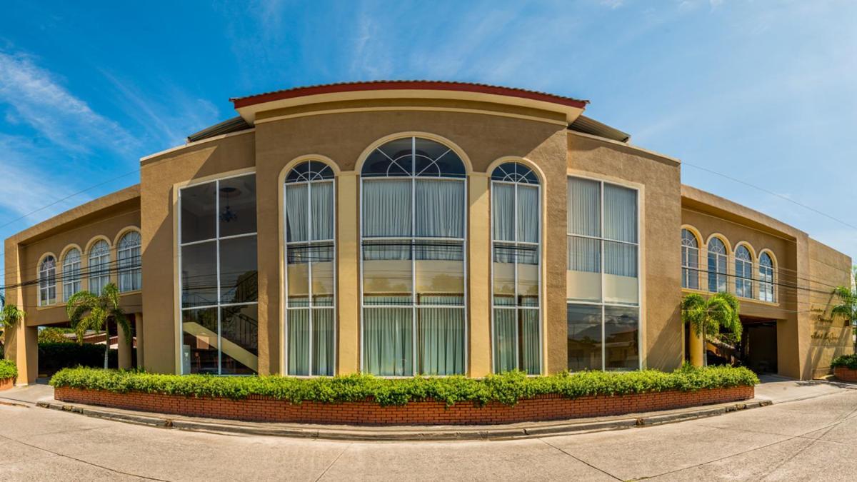 Hotel La Quinta La Ceiba Luaran gambar