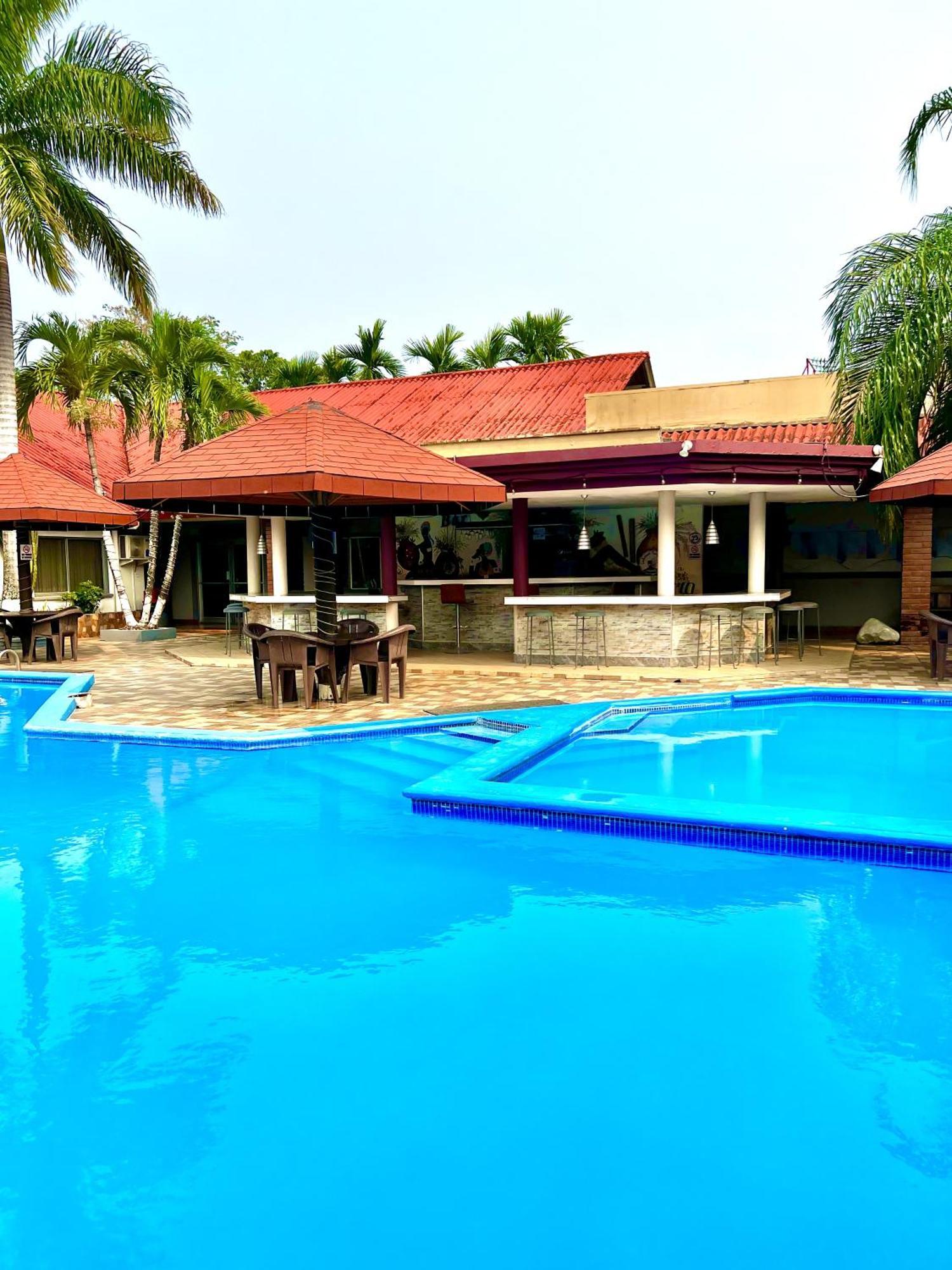 Hotel La Quinta La Ceiba Luaran gambar